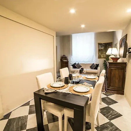 Apartment Il Teatro Romano Suites *