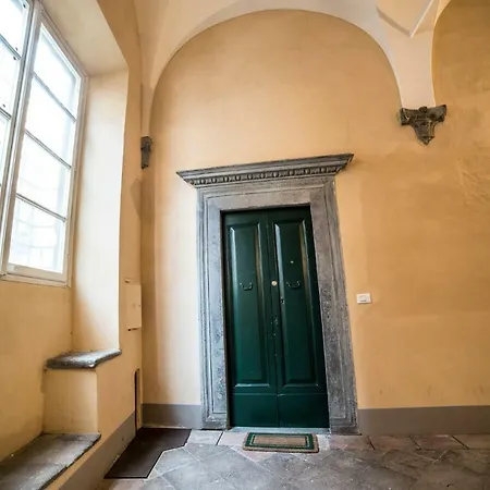 Il Teatro Romano Suites Apartment