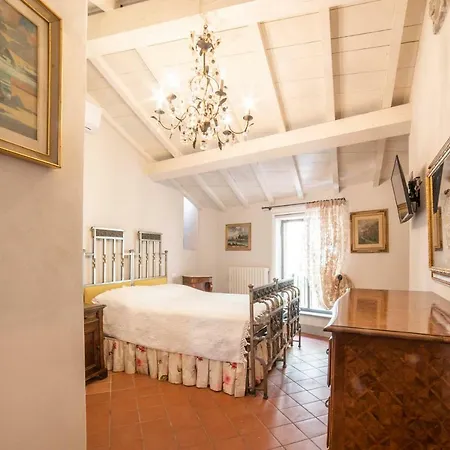 Apartment Il Teatro Romano Suites Lucca