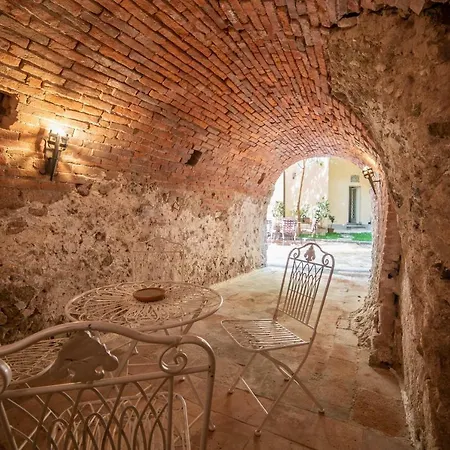 Apartment Il Teatro Romano Suites