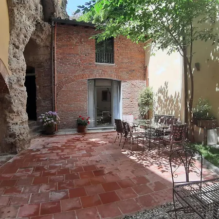 Apartment Il Teatro Romano Suites Lucca